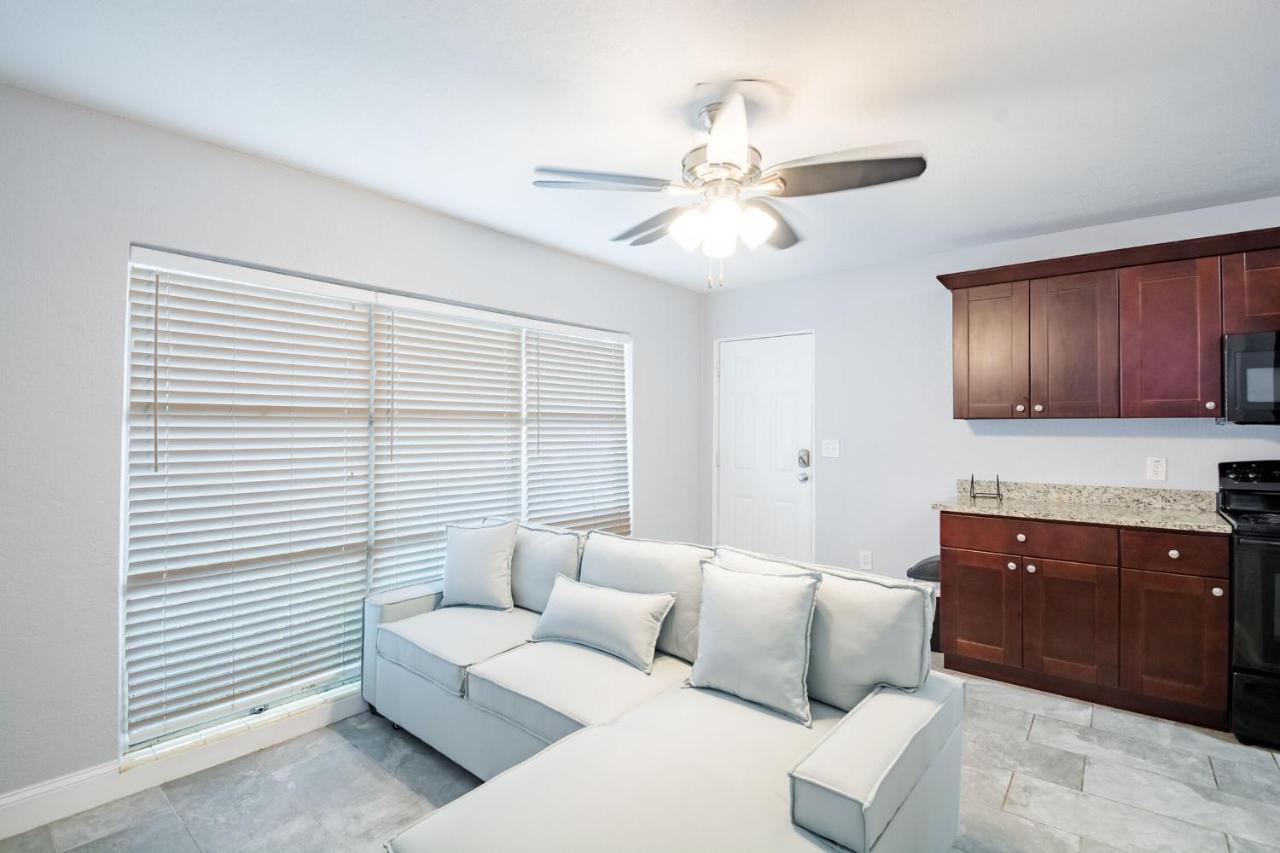 Golf View Villas With Private Jacuzzi'S & Grill Τάμπα Εξωτερικό φωτογραφία